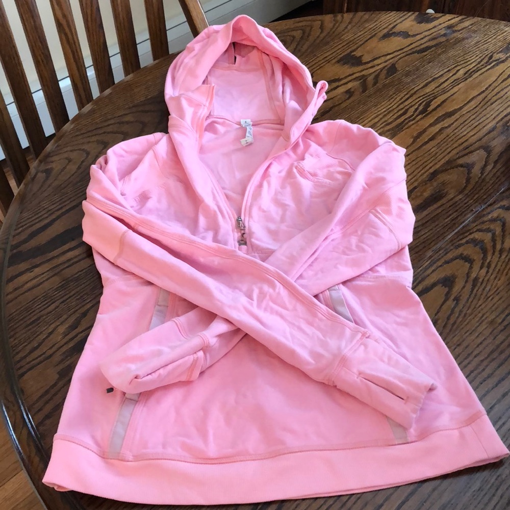 Lululemon half zip pull over with hood